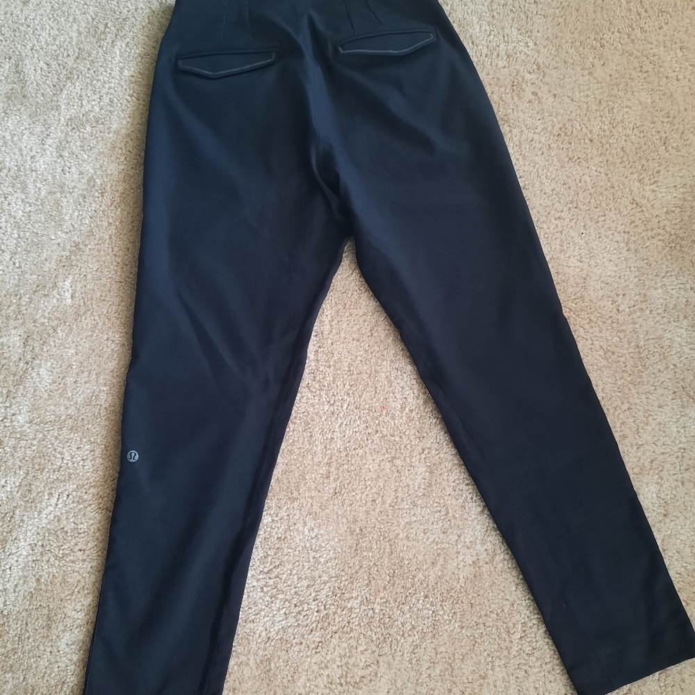 Lululemom trek trouse